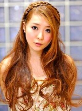 【三宮】≪フリー40％・指名50％〜還元≫集客が好調で入客チャンス大！しっかり稼げて月収30万以上も可能！やりがいもバッチリなサロン「TORi（トリ）」からスタイリスト（美容師）の求人☆★☆