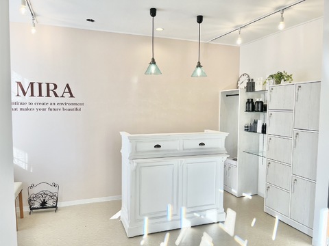 【神前】≪社会保険完備≫≪完全週休2日制≫≪18時閉店≫≪客単価15000円≫≪土日休みOK≫お客様のお悩みを解決する髪質改善専門店！プライベートも充実させることができ、美容師としての価値を高められる環境です！「MIRA（ミラ）」からスタイリスト（美容師）の求人☆★