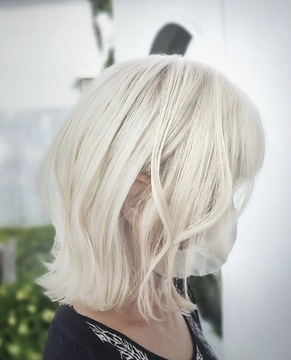 【八日市】≪滋賀県東近江市美容師求人≫アシスタント給料業界最高水準！初任給24万円！！年間休日120日以上！！有給あり！！残業代完全支給！！初任給24万円！！「ecco fleur（エコーフルール）」よりアシスタント（美容師）の求人☆★