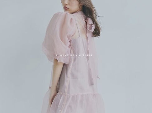 【明治神宮前】≪賞与あり≫≪産休育休あり≫≪完全週休2日制≫ハイクオリティな技術が身に付けられる大人気のトレンドサロン！「Ways TOKYO 神宮前本店（ウェイズトーキョージングウマエホンテン）」からアシスタント（美容師）の求人☆★