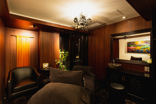 【銀座】≪社会保険完備・産休育休実績多数・充実の福利厚生≫未経験者大歓迎！未経験からプロのセラピストを目指せます。高単価でひとり一人のお客様を大切に働けます！「OLIVE SPA 銀座店（オリーブスパギンザテン）」からセラピストの求人☆☆