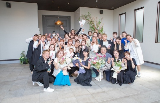 【備中高松駅】≪月休9日・平均年10.5日の有給消化・高月給スタート・社会保険完備・営業中のレッスンOK≫お客様一人ひとりにしっかり向き合いながら接客ができるヘアサロン「obje’t ciel（オブジェシエル）」からアシスタント（美容師）の求人☆★