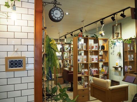 【上新庄】≪社会保険完備≫≪スタイリストオンリーサロン≫女性スタイリストが多く活躍するサロンです。家庭と両立をしていきやすいですよ！マンツーマンで丁寧にお客様と向き合い、家族や自分を大切にできるサロン「grant（グラント）」からスタイリスト（美容師）の求人☆☆