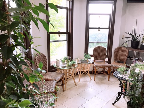 【南松本】◆産休育休実績あり・早めの退社時間・社会保険完備・住宅手当あり・着付けやメイクも学べる◆ライフステージが変わっても活躍し続けられる環境が魅力です！個人店だからこそ実現できる働きやすさが特徴！「MESAMIES（メザミー）」からスタイリスト（美容師）の求人☆★