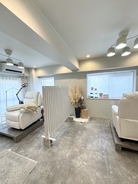 【浦和駅】≪正社員・パート・業務委託から選択可能≫≪完全週休2日制≫≪17時までに退勤可能≫≪日曜定休日あり≫サロンワーク経験者大歓迎！長く安心して働きやすい環境が整ったアイラッシュサロン「LAND（ランド）」からアイリスト（まつげエクステ・まつげパーマ・アイブロウ）の求人☆☆