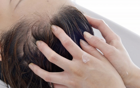 【渋谷】■産休育休制度あり・社会保険完備■カットもカラーも好きだけどヘアメイクも好き！そんな方にピッタリのお店！働きやすい環境を用意してお待ちしております！「atelier haruka 渋谷マークシティ店（アトリエハルカシブヤマークシティテン）」からスタイリスト（美容師）の求人☆☆