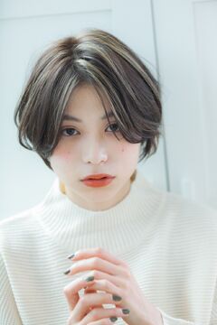 【祇園四条】≪指名還元率50〜70％≫≪薬剤豊富≫≪高単価サロン≫頑張った分が給料に比例します！お客様にもメニュー提案しやすい環境なので、単価も上げやすく収入もUP「ROI with monica（ロワウィズモニカ）」からスタイリスト（美容師）の求人☆★