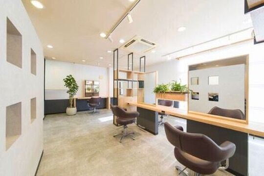 【本星崎】≪営業中レッスン推奨≫≪スタイリスト2年デビュー可≫≪月8日休み≫頑張り次第では2年でデビューも可能！営業中のレッスンを推奨してるので時間を有効活用して効率よくスキルアップ！「SOUPLE.（スープル）」からアシスタント（美容師）の求人☆★