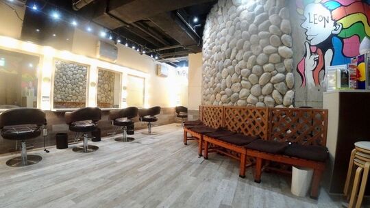 【中洲川端駅】≪日祝休み・パートアルバイト募集・WワークOK≫営業中のレッスンOK！！できる技術を増やして多くのお客様と関わる事ができます！！20代のお客様が中心のヘアセットサロン「HAIR MAKE LEON（ヘアーメイクレオン）」からアシスタント（美容師）の求人☆★