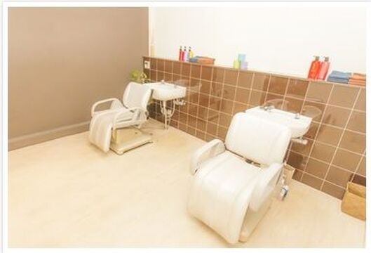 【鳴尾】≪国民健康保険2万円迄負担あり♪≫≪月に1度17時上がりあり≫入客チャンスあり！まるでカフェのようなアットホームなお店ですよ！“FRAIS HAIR（フレイスヘアー）”からスタイリスト（美容師）の求人☆★