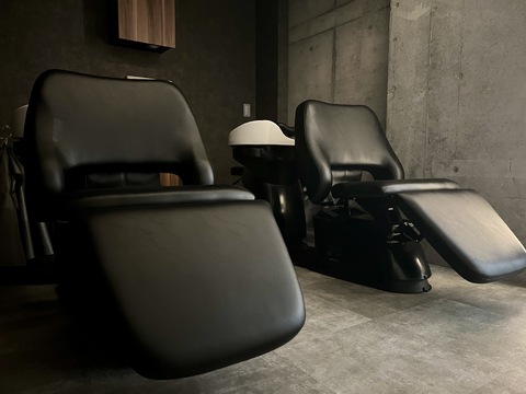 【元町】≪月8日休み≫≪夏季休暇あり≫≪年末年始休暇あり≫≪客単価15000円以上≫≪衣装手当あり≫≪社会保障完備≫≪営業内レッスンOK≫撮影などにも興味がある方にオススメ！カラーにもこだわりをもってやっています！「LETE（レテ）」からアシスタント（美容師）の求人★☆