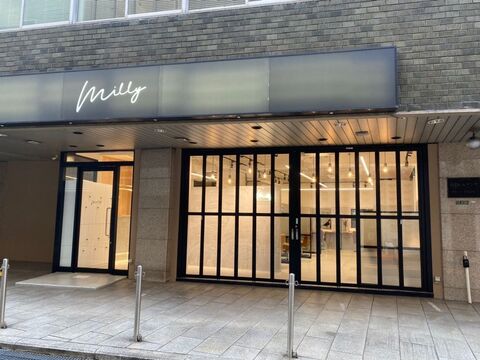 【西梅田】正社員、業務委託を選択可能！≪マンツーマンの接客で平均月収50万円以上≫指名50%／フリー40%の還元率に抜群の集客で高収入のスタッフ多数！マンツーマンで接客出来るので単価を上げやすくお客様としっかり向き合えます！スタッフ仲が抜群に良いトレンドサロン！「milly 梅田店（ミリーウメダテン）」からスタイリスト（美容師）の求人☆★☆