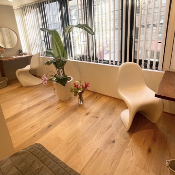 【本町】≪美容師免許なくてもOK・アイブロウ専任OK≫≪未経験OK≫≪完全週休2日制≫≪社会保険完備≫≪実働8時間以下≫≪髪色自由・ネイルOK≫≪土日休み相談可能≫≪営業時間内レッスン≫ご経験がある方はもちろん、未経験の方でもしっかりと活躍して頂ける環境です！「Mond 御堂筋店（モーントミドウスジテン）」からアイリスト（まつげエクステ・まつげパーマ・アイブロウ）の求人☆★