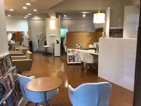 【星ヶ丘】≪パートスタッフ募集！≫≪カットの最終受付時間16時！≫≪社会保険完備≫主婦の方を応援するサロン！幅広い年齢のスタッフが活躍中！技術に不安がある方は営業時間内にレッスンも可能！お子様がいても安心して働ける理想的なサロン「美容室アルテサーノ（ビヨウシツアルテサーノ）」からスタイリスト（美容師）の求人☆☆