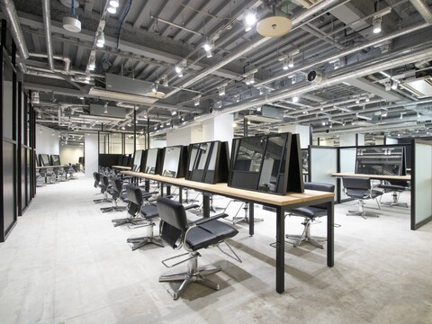 【池袋】◆撮影ブース完備◆業界屈指の集客力で顧客様がいない方でも安心！バックオフィスを設置しており、スタッフさん一人一人のセルフブランディングを確立！今日本で一番予約されている美容室「ALBUM 池袋店（アルバムイケブクロテン）」からスタイリスト（美容師）の求人☆★