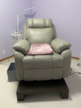 【西九条】≪週2日～、1日5時間～≫≪土日休みOK≫≪社会保険加入OK≫≪研修中お給料あり≫施術時間をゆったりとっているためお客様もスタッフもゆったり落ち着いた空間で過ごせるサロン！資格取得補助にも力をいれております！「Rebio（リビオ）」からアイリスト（まつげエクステ・まつげパーマ）の求人☆☆