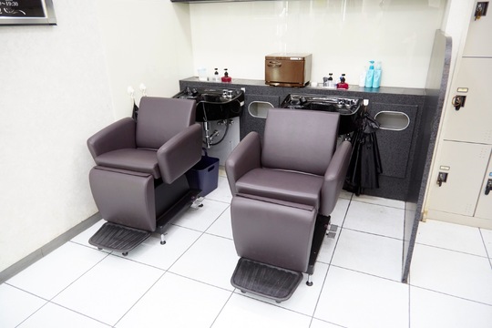 【三宮】月40万円も可能！ベテランさん大募集中です！商業施設内で人通りもバッチリ！スピーディに、お手頃価格で質の高い技術を提供しています！経験を活かして長〜く働ける環境がありますよ。アットホームな小規模サロン「TUTU美容院（チュチュビヨウイン）」からスタイリスト（美容師）の求人です☆★