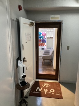 【東三国】≪最低保証あり≫≪交通費支給あり≫集客抜群でスタッフの平均報酬月35万円以上！頑張り次第で70万円以上も可能です！掛け持ちでもマンツーマンでOK！ライフスタイルに合わせた勤務が可能な自由度も高いお店です！「Neo hair 東三国（ネオへアーヒガシミクニ）」からスタイリスト（美容師）の求人☆★