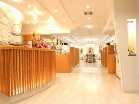 【庄内】≪週休2日制≫≪20時までに退勤可能≫≪空き時間レッスンOK≫≪しっかり学べる教育型サロン≫一流の美容師を目指せるサロン♪igrek 本店（イグレックホンテン）からアシスタント（美容師）の求人☆★