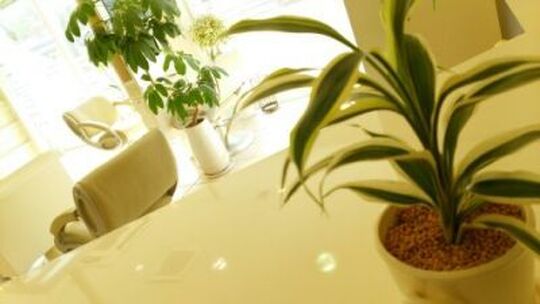 【森ノ宮】≪駅から30秒の好立地≫≪新規客も多数≫メリハリつけて仕事とプライベートを両立できるサロン！客層は30〜40代の男女がターゲットのサロン！地域密着型の少人数制のサロン!「Salon de aim（サロンドエイム）」からスタイリスト（美容師）の求人☆★