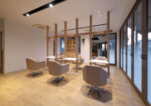 【大和八木】≪社会保険完備≫≪19時迄に退勤OK≫≪有給休暇あり≫平均18時半退勤！個室完備の隠れ家サロン「ZELE 大和八木（ゼルヤマトヤギ）」からアシスタント（美容師）の求人☆☆