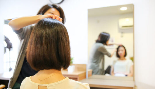 【中目黒】≪20時までに退勤可能≫≪完全週休2日制≫医療用ウィッグをメインで取り扱うサロン！ウィッグ経験のない方でもしっかりサポートしています！「美容室Pentas（ビヨウシツペンタス）」からスタイリスト（美容師）の求人☆★