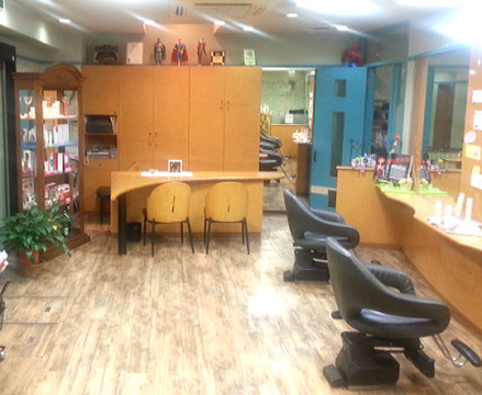 【横堤】どの年代のお客様にも満足していただくをコンセプトにし、高い人気を誇っているので、リピーターがすごく多いんです♪メニューの中に着付けもあるので、興味のある方必見☆avenue K(アベニュー ケー)からスタイリスト(美容師)の求人☆★