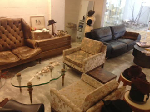 【苦楽園】≪週休2日制≫美容が大好きで早期スタイリストデビューをしたい方必見！個人の努力次第で早期スタイリストデビュー可能なアンティーク調のオシャレサロン「indigo（インディゴ）」からアシスタント（美容師）の求人☆★