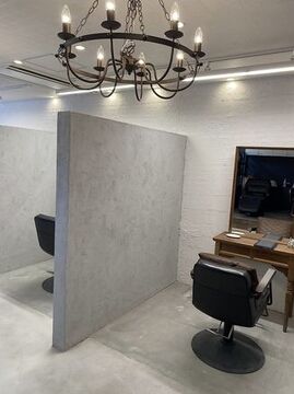 【香里園】≪月8,9日休み≫≪土日休み可能≫≪社会保険完備≫≪最短1年半以内でデビュー可能≫営業時間内レッスンOK！19時半までに退勤可能！仕事だけに時間は使わないようにレッスンも自分のペースで進められる！仕事とプライベートどちらも充実させたい方必見◎veretta.〜kourien〜（ベレッタコウリエン）からアシスタント（美容師）の求人☆★☆