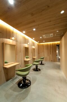 【山下】≪完全週休2日OK♪≫≪社会保険完備♪≫プライベートも充実させながら今までの技術を活かして活躍して下さい♪一人一人のお客様を大事にされているアットホームサロン¨ALAN HAIR（アラン ヘアー）¨からスタイリスト（美容師）の求人☆★