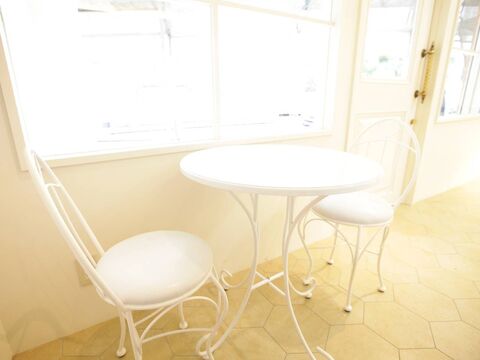 【新石切】≪月給33万円≫≪20時頃に退勤OK≫集客があるため、ご新規をたくさん入客できる環境！スタイリストオンリーのサロン「Hair&Make Near 新石切店（ヘアアンドメイクニアシンイシキリテン）」からスタイリスト（美容師）の求人★☆