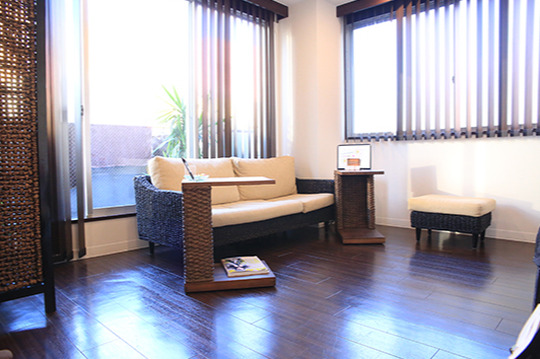 【御徒町】◆日曜定休！・完全週休2日制・有給休暇あり・髪色、髪型自由◆未経験でも安心の研修体制！モデルもサロン側で用意していただけるので安心です！プライベートも大切にできるサロンCoquille（コキーユ）からアイリスト（アイデザイナー・まつ毛エクステ）の求人☆☆