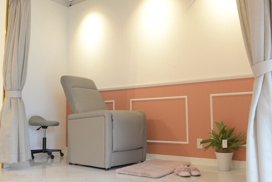 【藤井寺駅】≪完全週休2日制≫≪社会保険完備≫≪美容師との兼任OK≫自信が持てる技術を身につけられる教育制度、安心して働き続けられる待遇面！「mimi eyelash（ミミアイラッシュ）」からアイリスト（まつげエクステ・まつげパーマ・アイブロウ）の求人☆☆