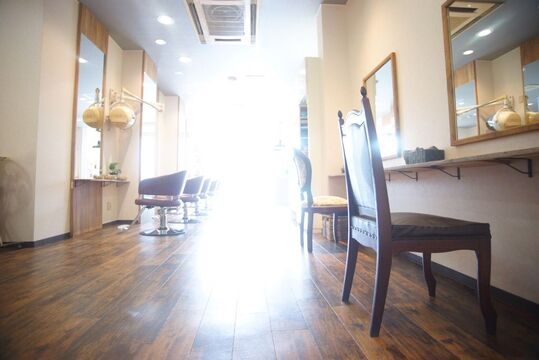 【JR郡山駅】≪完全週休二日制＆社会保険完備≫スタッフがずっと働ける環境をオーナーさんは考えてくださいますよ！「cream duo（クリームデュオ）」からスタイリスト（美容師）の求人★☆