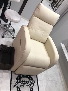 【針中野】≪社会保険完備≫≪月8日休み≫≪有給休暇あり≫≪土日祝休み月1,2回相談OK≫スタッフさんごとに合わせたサロンワークが可能です！福利厚生もしっかりしているので安心して長く働く事ができるサロンです！「RIVTIA（リヴティア）」からアイリスト（アイデザイナー・まつげエクステ）の求人★☆★