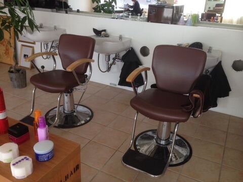 【姫路】やる気次第で2年でスタイリストデビューを目指せる環境★お客様としっかり関われる、少人数 プライベートサロン“alchemy workz（アルケミー ワークス）”からアシスタント（美容師）の求人☆★☆