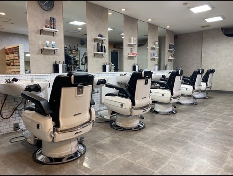 【御幣島】≪日曜休みあり！≫≪早番なら18:30退勤≫デザインカラーが得意な方大歓迎！若い世代のお客様も多くやり甲斐ありますよ！プライベートも充実させられる「mens hair tomo（メンズヘアートモ）」からスタイリスト（美容師）の求人★☆