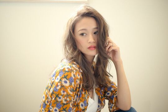 【草津駅】≪社会保険完備≫≪日曜休みあり≫≪20時までに退勤可能≫≪撮影手当や家族手当など充実の福利厚生！！≫One for all, All for oneを心掛け、一人ひとりがより働きやすい環境を提供！スタッフさん同士はとっても仲良しです！カラーが評判のトレンドサロン「FEXIA hair story（フェクシアヘアストーリー）」からスタイリスト（美容師）の求人☆★☆