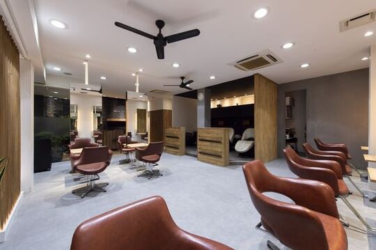 【東大島】◆完全週休2日制・有給休暇あり・産休育休制度あり・デビューまで1年・営業時間内レッスン可能・社会保険完備◆効率よく成長できる環境と人間関係の良さがウリ！「Rever Tokyo 東大島店（リベアトウキョウヒガシオオジマテン）」からアシスタント（美容師）求人☆★