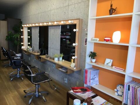 【JR長者原駅】≪未経験・通信生・新卒生OK≫レッスンは営業中に行うので時間を有効に使いスタイリストを目指せます！！サロンワーク中心でお客様と関われる事ができる地域密着型ヘアサロン「美容室CO・CO・LO（ビヨウシツココロ）」からアシスタント（美容師）の求人☆★☆