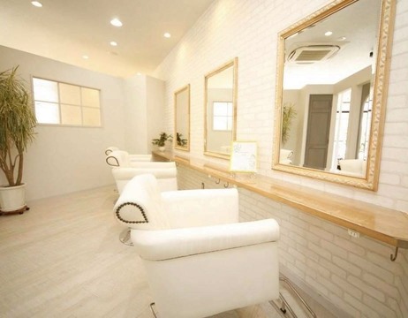 【坂戸】≪社会保険完備≫≪着付けあり≫≪毎年昇給あり≫週休3日もOK！休み方も働き方も、自分で選べるサロンです！「R-crew（アールクルー）」からスタイリスト（美容師）の求人☆★