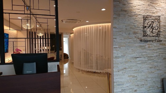 【はりまや橋】≪毎週日曜定休・月休8日・社会保険完備・実働8時間・営業19時まで・指名料全額還元≫経験の有無に関わらず活躍できる環境！先輩スタッフから丁寧に技術指導します！アイラッシュ・ネイルを取り扱うトータルビューティーサロン「Romantic color（ロマンティックカラー）」からネイリスト（ネイル）の求人☆☆