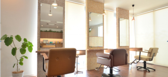 【学園都市】日曜祝日定休！残業一切なし！お子さん、家庭も大切にしながら働きたい方必見！ママさんスタイリストばかりなのでお休みも気兼ねなく取れます♪女性専用サロン¨Natura Terrasse（ナチュラテラッセ）¨からスタイリスト（美容師）の求人☆☆