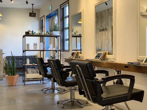 【飯能】≪単価10000円以上≫≪産休育休実績あり≫≪日曜定休あり≫トリートメントに特化した、高単価サロン！労働環境が整えられており、安心して働くことができます！「STOKED（ストーク）」からスタイリスト（美容師）の求人☆★