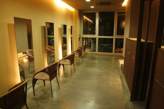 【仁川】≪有給休暇あり≫≪選べる休日数≫≪社会保険完備≫高単価と高歩合で月給60万円を超える方もいます！時短勤務制度もあるので子育てとの両立もしやすい！丁寧な接客で人気の高単価サロン「SARAJU 仁川店（サラジュニガワテン）」スタイリスト（美容師）の求人☆★