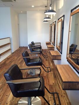 【五位堂】美容が好きで技術が上手くなりたい人は必見！講師経験のあるオーナーさんからマンツーマンで教えてもらえる環境です！ELK hair（エルクヘアー）からアシスタント（美容師）の求人☆★