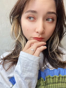 【阪急豊中】≪月8,9日休み・有給休暇あり≫≪社会保険完備≫トレンド発信する人気ヘアサロン！社会保障があり安定して正社員で働いていける雇用体制を整えています！！！「fore 豊中店（ホォレトヨナカテン）」スタイリスト（美容師）の求人☆★