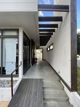 【荒本】≪月8,9日休み≫≪社会保険完備≫≪最短2年でデビュー可≫≪平均退社時間20時≫着付けも学べる環境あり！他店舗との交流も深く、いろんななスタイリストから技術を学べます◎「ZIP second（ジィップ セカンド）」からアシスタント（美容師）の求人☆★