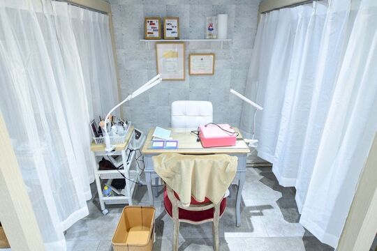 【深井駅】≪社会保険完備≫≪完全週休2日≫≪有給休暇あり≫≪認定講師在籍≫整った福利厚生が嬉しいRAG（ラグ）一人一人に合ったワークバランスが選べます！ネイリスト（ネイル）の求人☆★