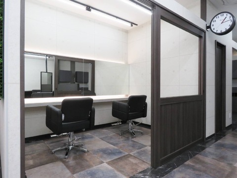 【本川越駅】≪土日休み歓迎≫≪交通費支給あり≫≪マンツーマン接客≫ハイトーンカラーや外国人風透明感カラーが大人気！新規の集客にも自信があるため入客に不安のある方でも安心して働けます！「STARS ray 本川越店（スターズレイホンカワゴエテン）」からスタイリスト（美容師）の求人☆★